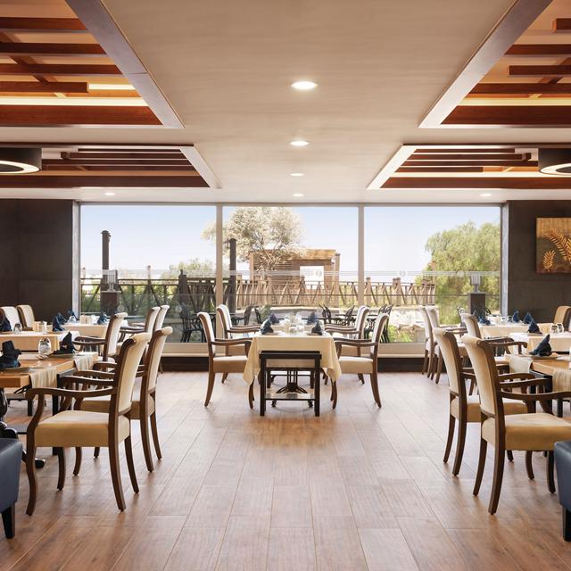 Hôtel Ramada & Suites by Wyndham Kusadasi photo 4