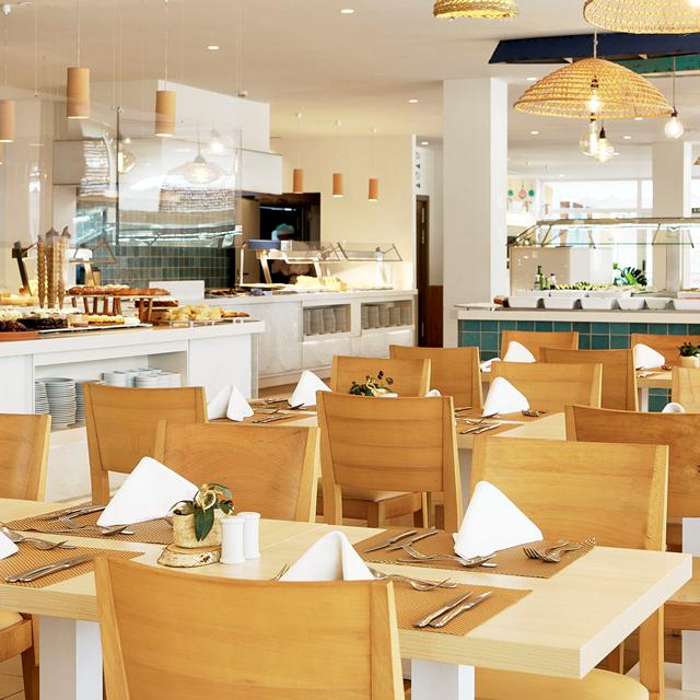 Iberostar Waves Club Cala Barca photo 10