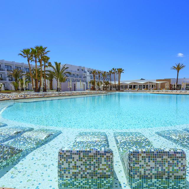 Grand Palladium White Island Resort & Spa photo 7