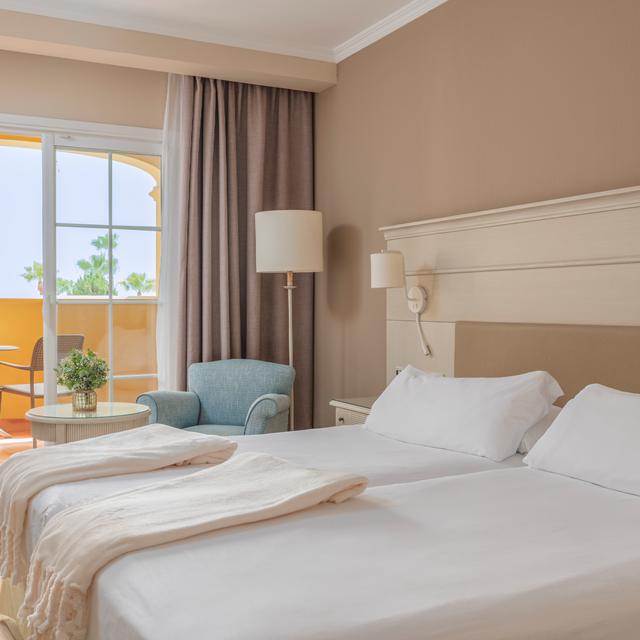Iberostar Waves Malaga Playa photo 2
