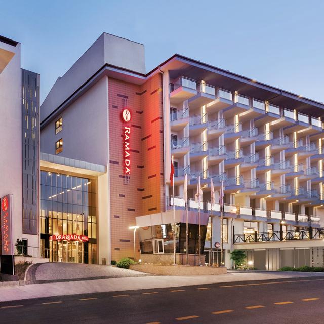 Hôtel Ramada & Suites by Wyndham Kusadasi photo 15