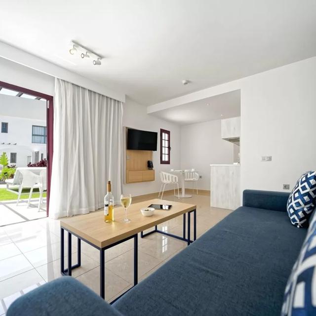 Hotel Broncemar Beach photo 3