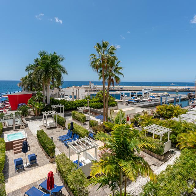 Aparthotel Marina Suites photo 24