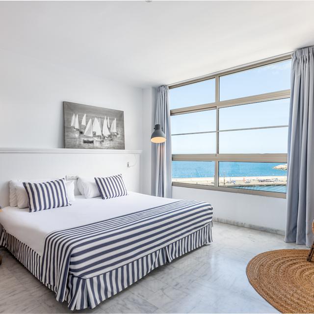 Aparthotel Marina Suites photo 4