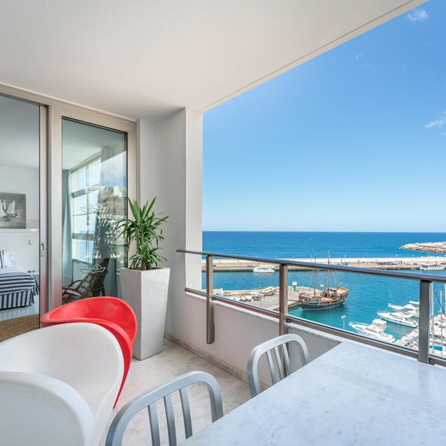 Aparthotel Marina Suites photo 3