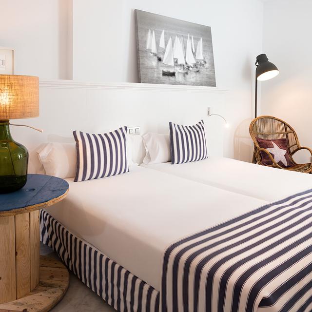 Aparthotel Marina Suites photo 37