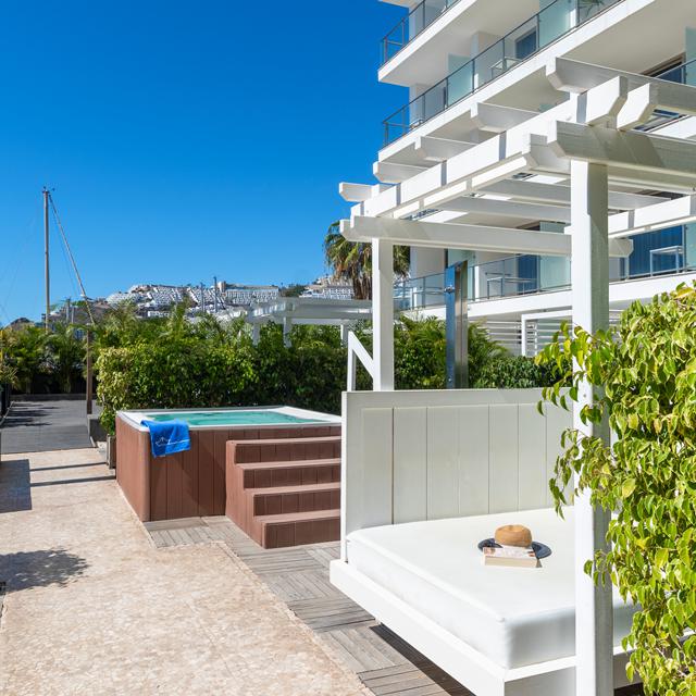 Aparthotel Marina Suites photo 13