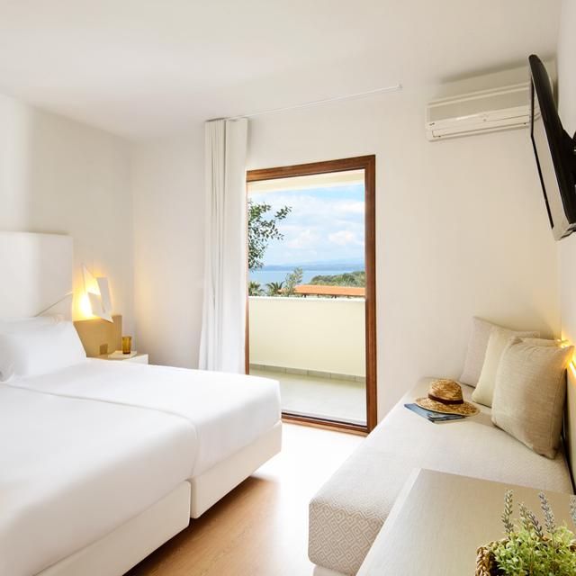 Hotel Akrathos Beach photo 3