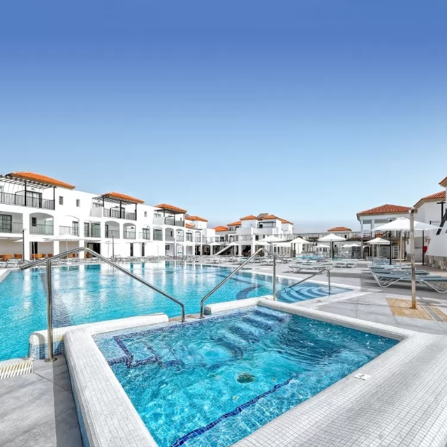 Hotel Broncemar Beach photo 1