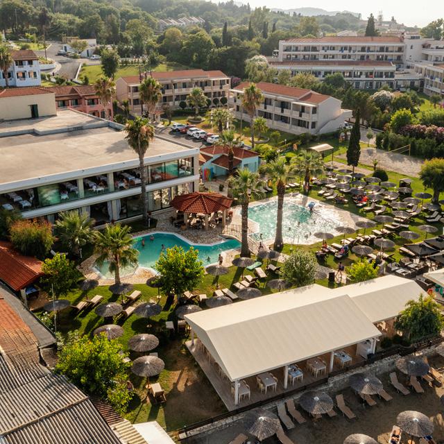 Appart'hôtel Robolla Beach photo 11