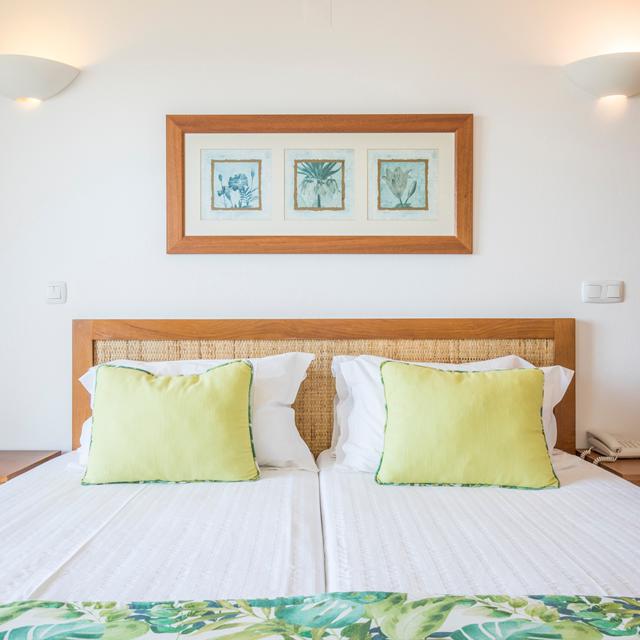 SunPlace Appt Clube Porto-Mos Beach Resort photo 2