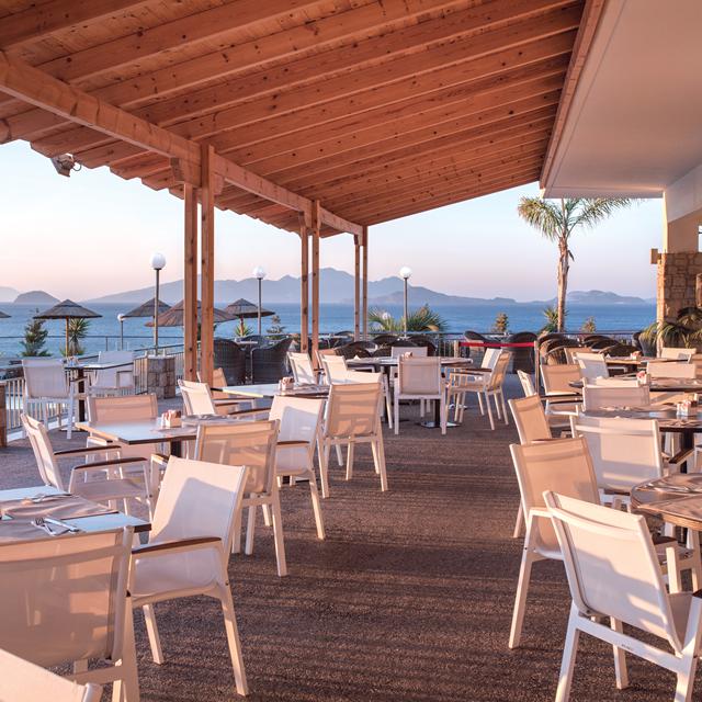 Hôtel Grand Blue Beach Resort photo 6