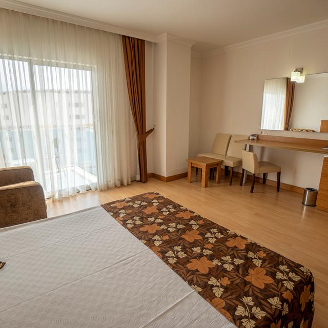 Hotel Cenger Beach photo 14
