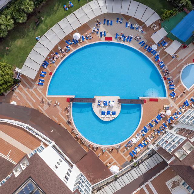 Hotel Cenger Beach photo 1