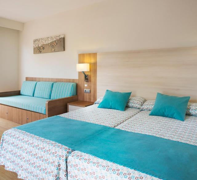 Invisa Figueral Resort photo 3