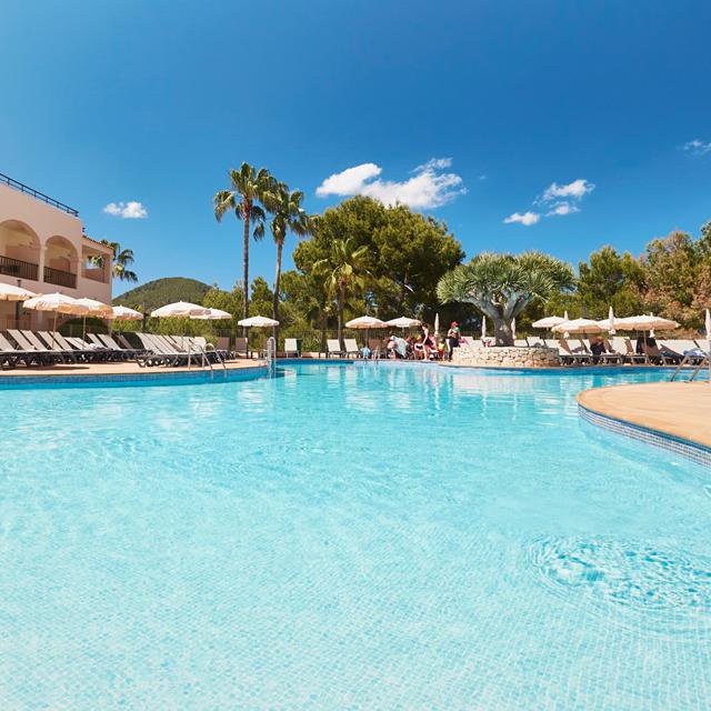 Invisa Figueral Resort photo 11
