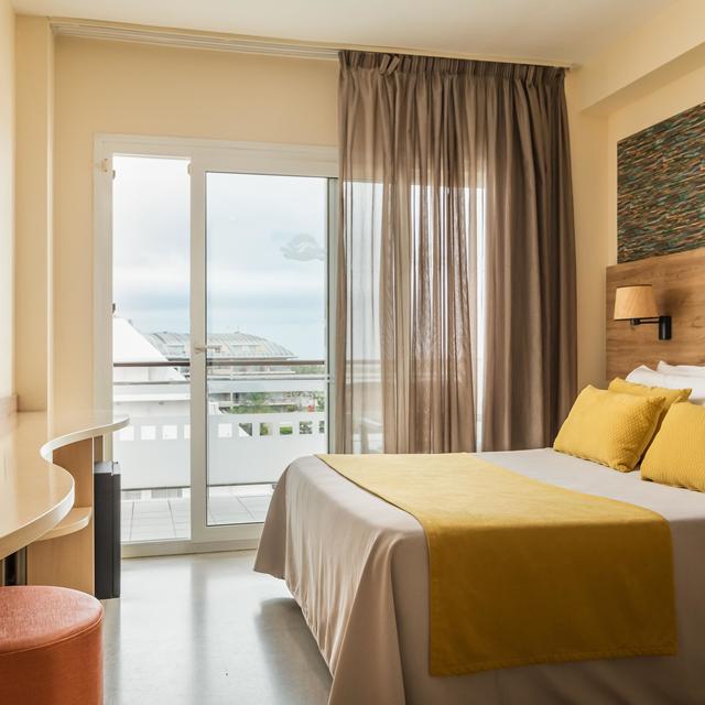 Hôtel ALEGRIA Caprici Verd photo 4