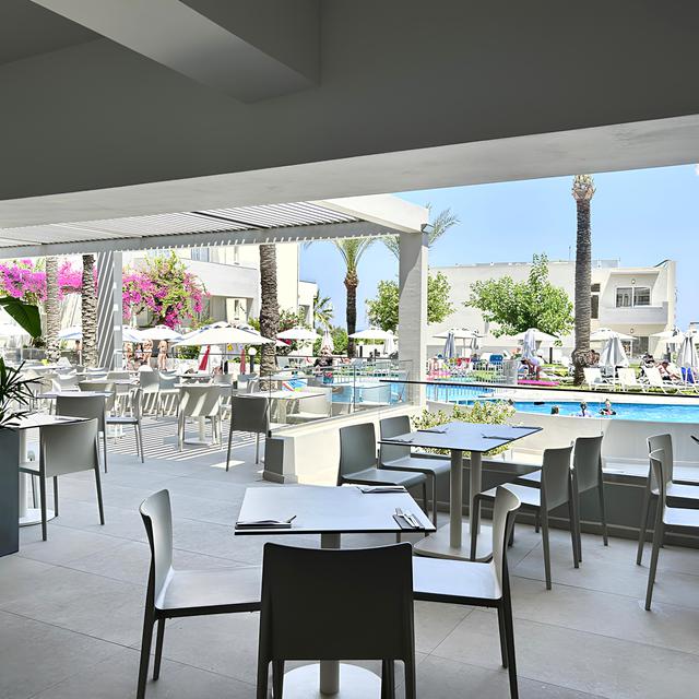 Selini Suites & Waterpark photo 16