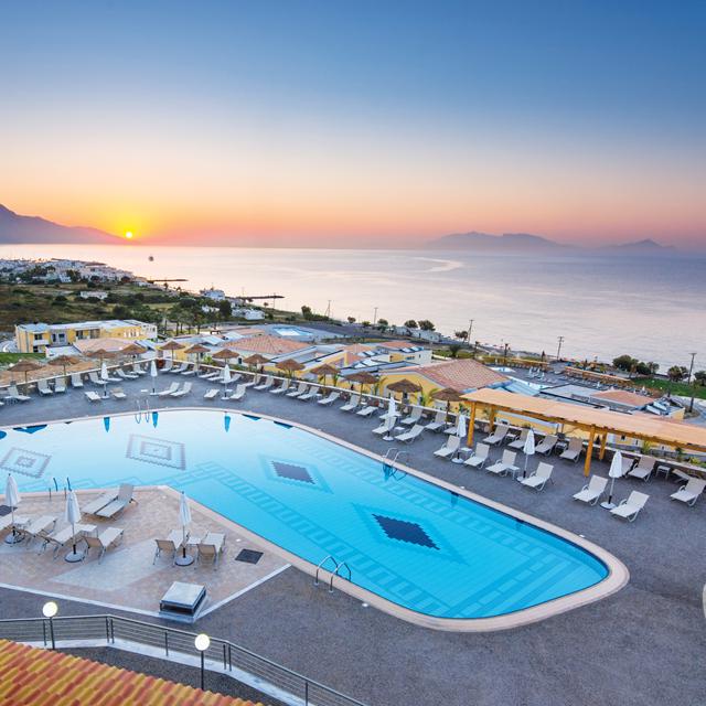 Hôtel Grand Blue Beach Resort photo 5