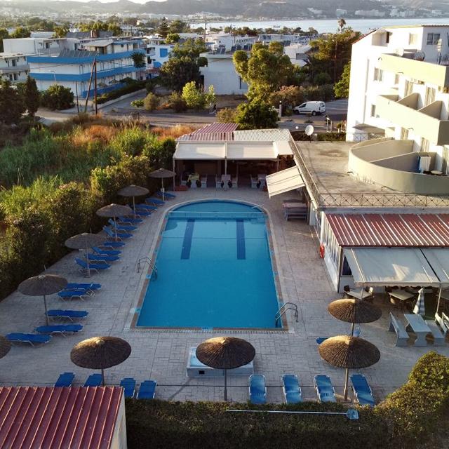Sun & Sea studios & appartements photo 0