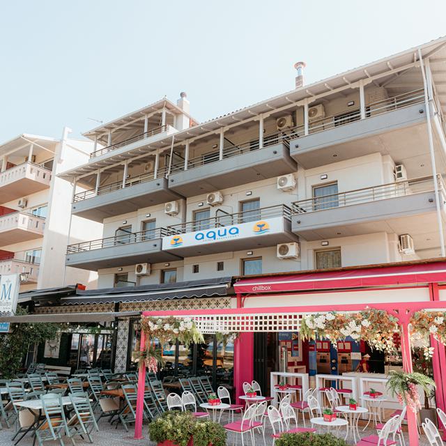 Aqua Beach Front Hôtel