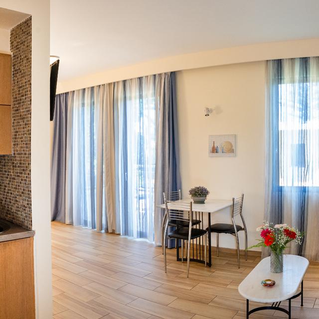 Aparthotel Alfa photo 8