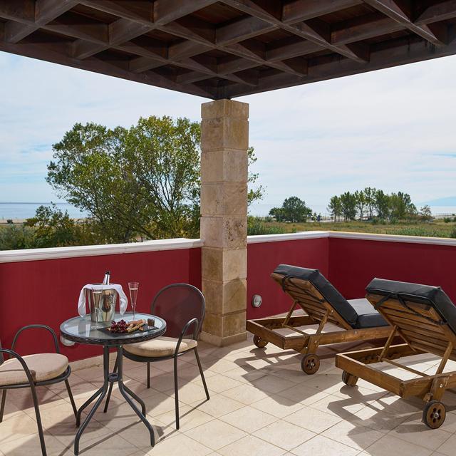 Mediterranean Princess - adults only photo 8