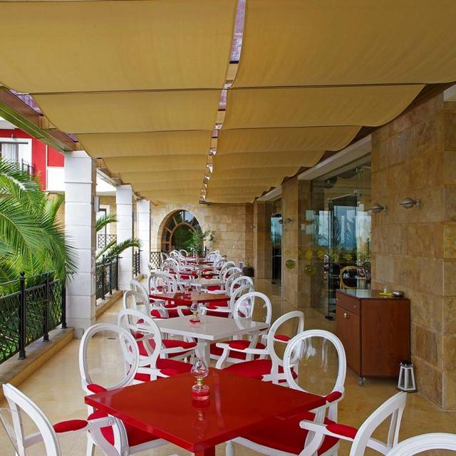 Mediterranean Princess - adults only photo 3