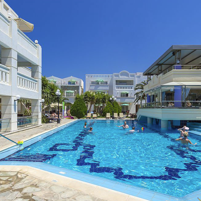 Aparthotel Castle Suites photo 2