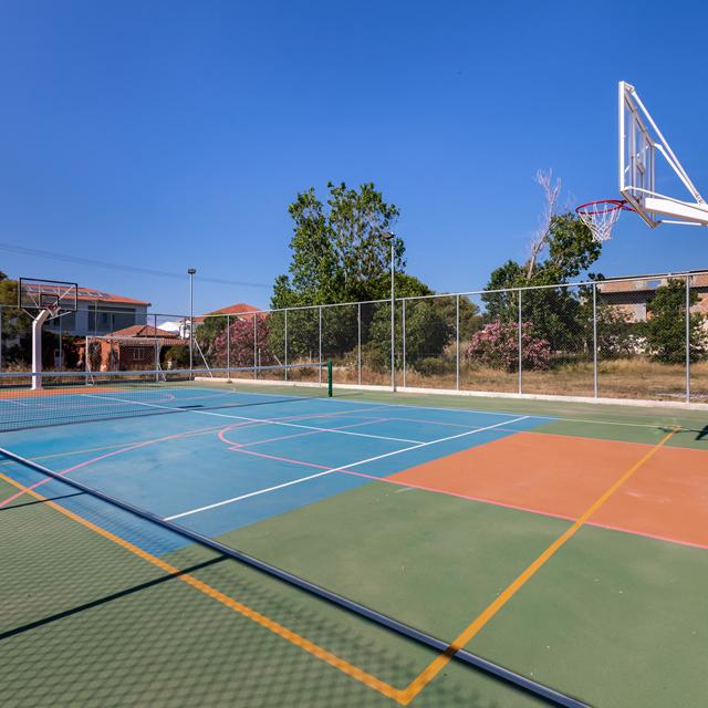 White Olive Premium Laganas photo 8