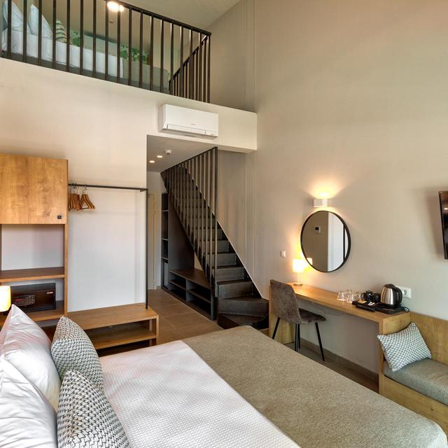 White Olive Premium Laganas photo 11