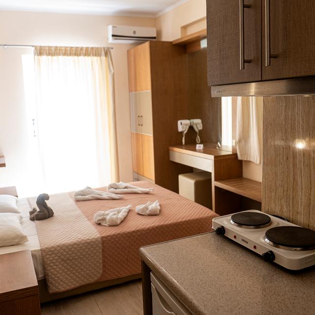 Studio's Virginia photo 11