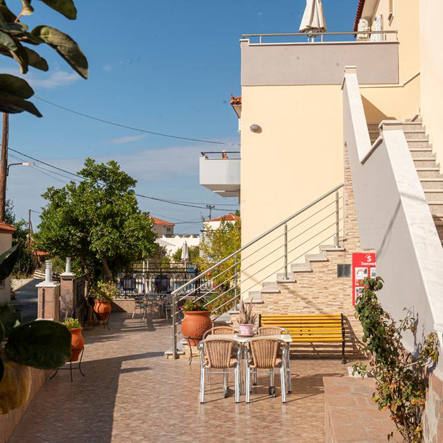 Studio's Virginia photo 5