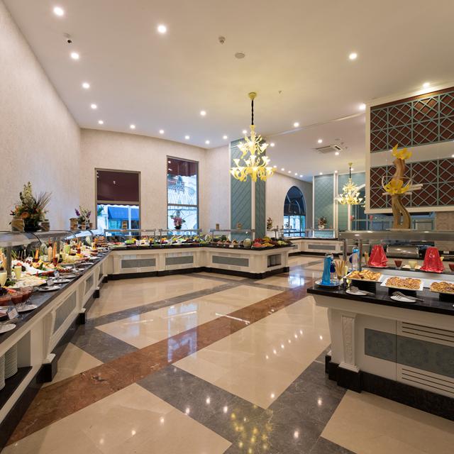 Hôtel Quattro Beach & Spa photo 8