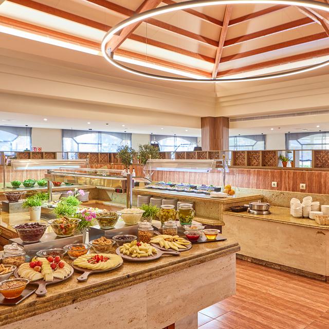 Aparthotel Zafiro Mallorca photo 4