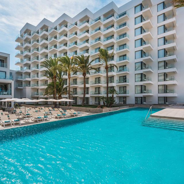 Hôtel Iberostar Cala Millor - réservé aux adultes photo 1