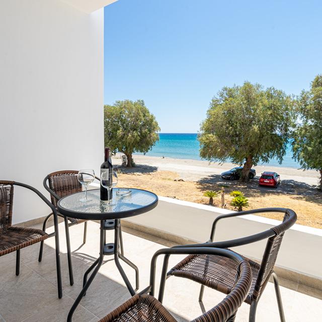 Hôtel Kamari Plus photo 8
