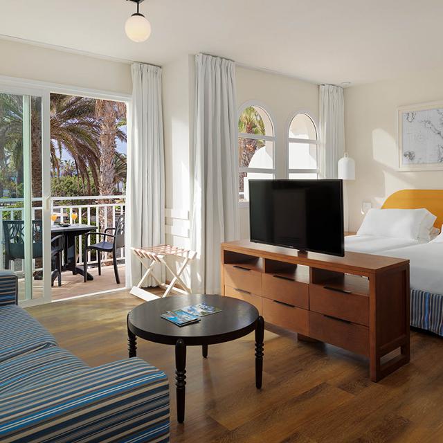 Hôtel H10 Ocean Suites photo 14
