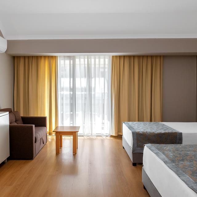Hôtel Solivia (ex Titan Select) photo 35