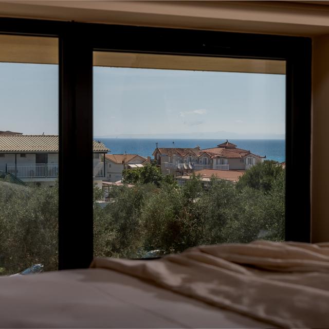 Iskios Suites - adults only photo 18