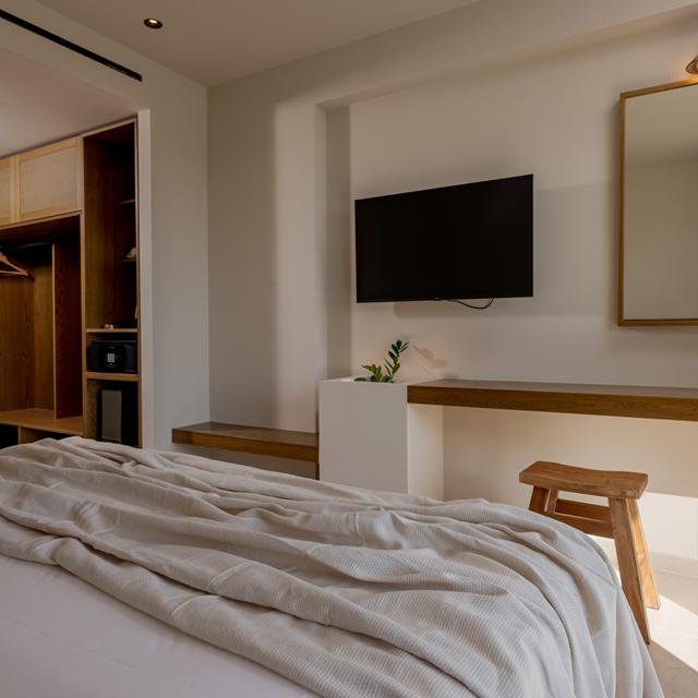 Iskios Suites - adults only photo 5